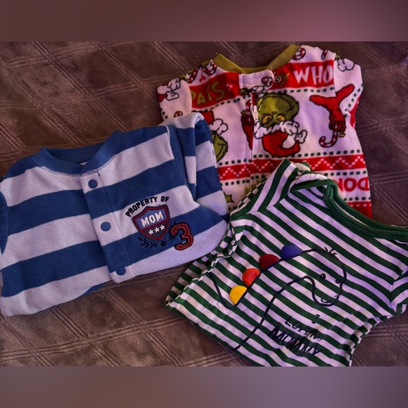 💚🌟Infant One Pie Pajama’s - Picture 2 of 11